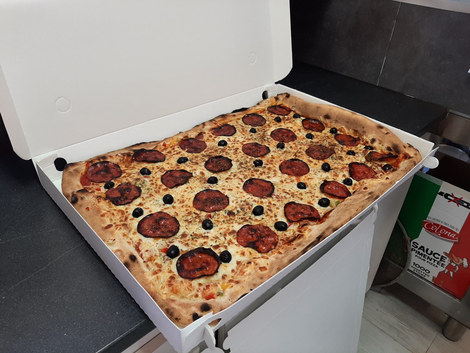 Pizza en plaque